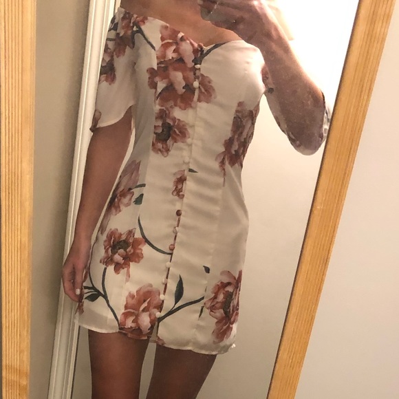 Red Dress Boutique white floral print dress - Picture 4 of 5